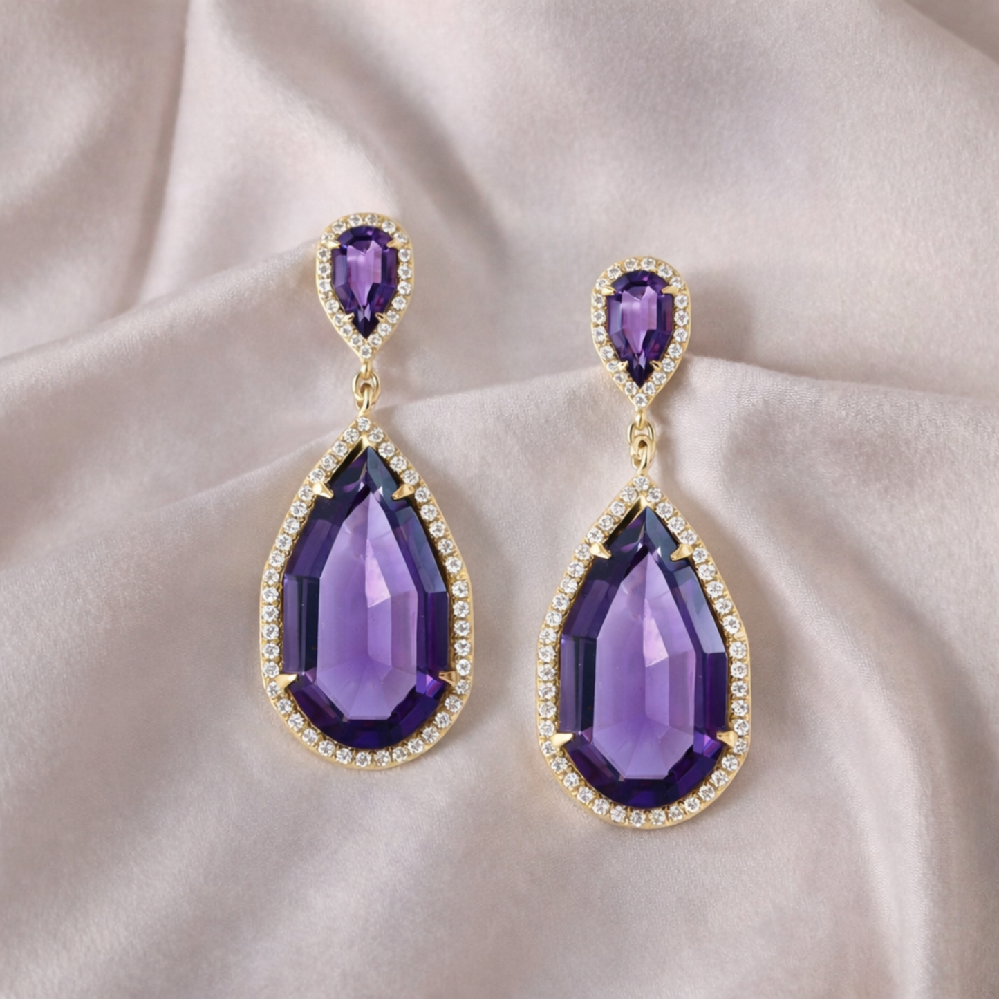 18K Gold Pear Drop Earrings