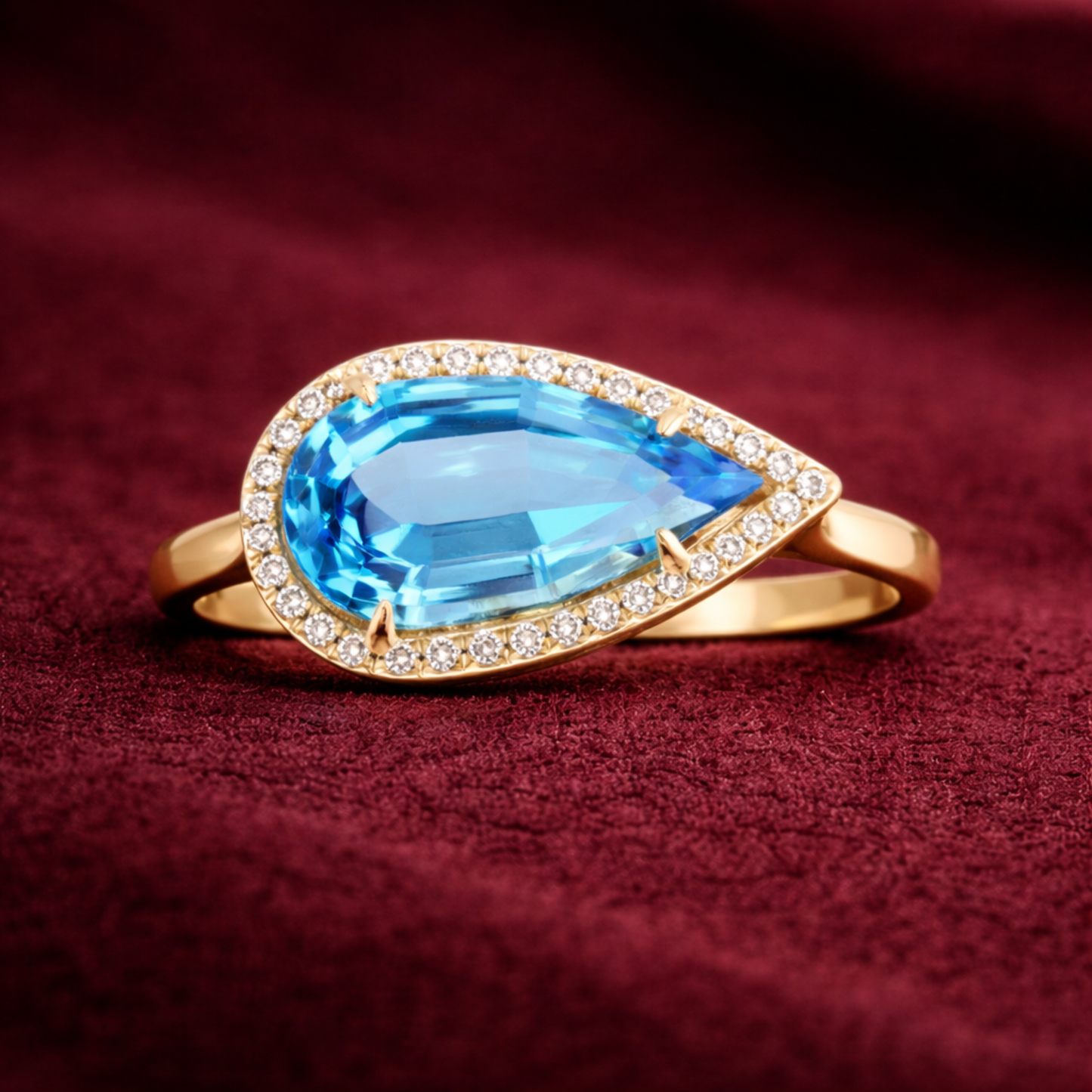 18K Gold Pear Diamond Ring
