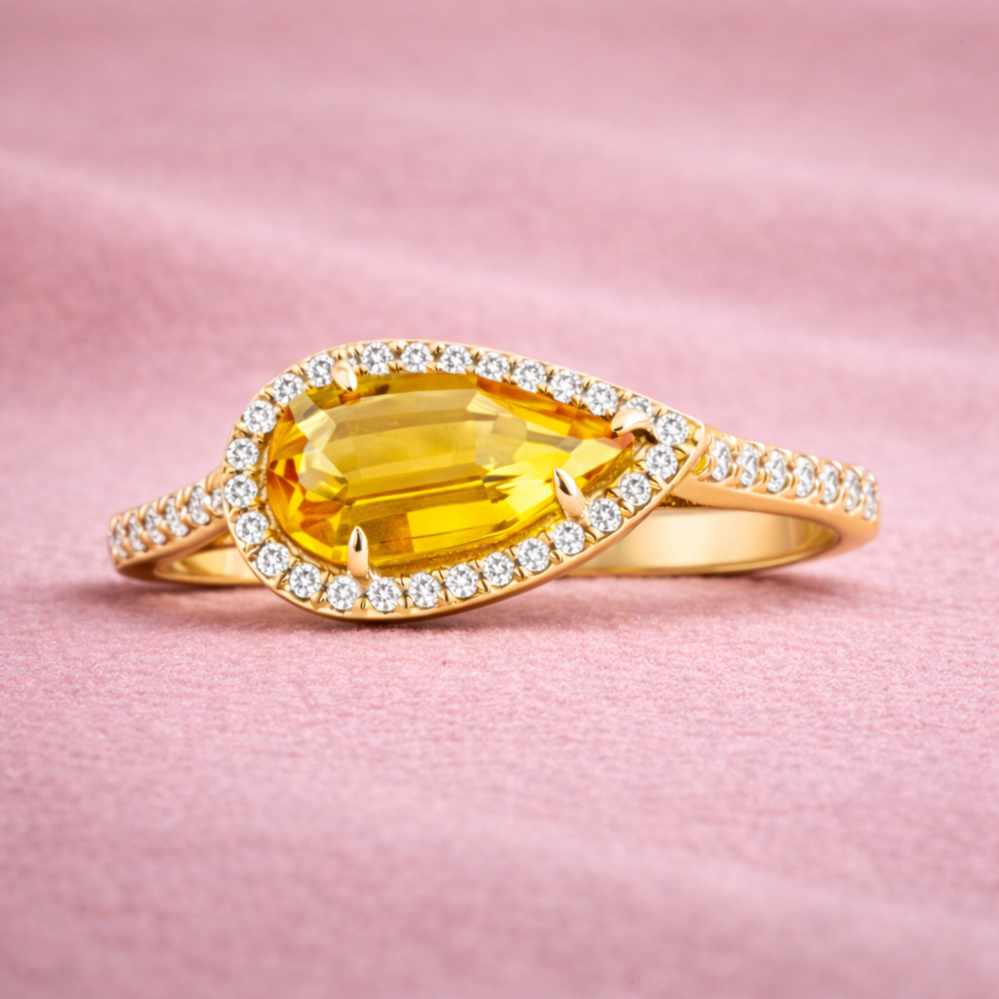 18K Gold Pearish Diamond Ring