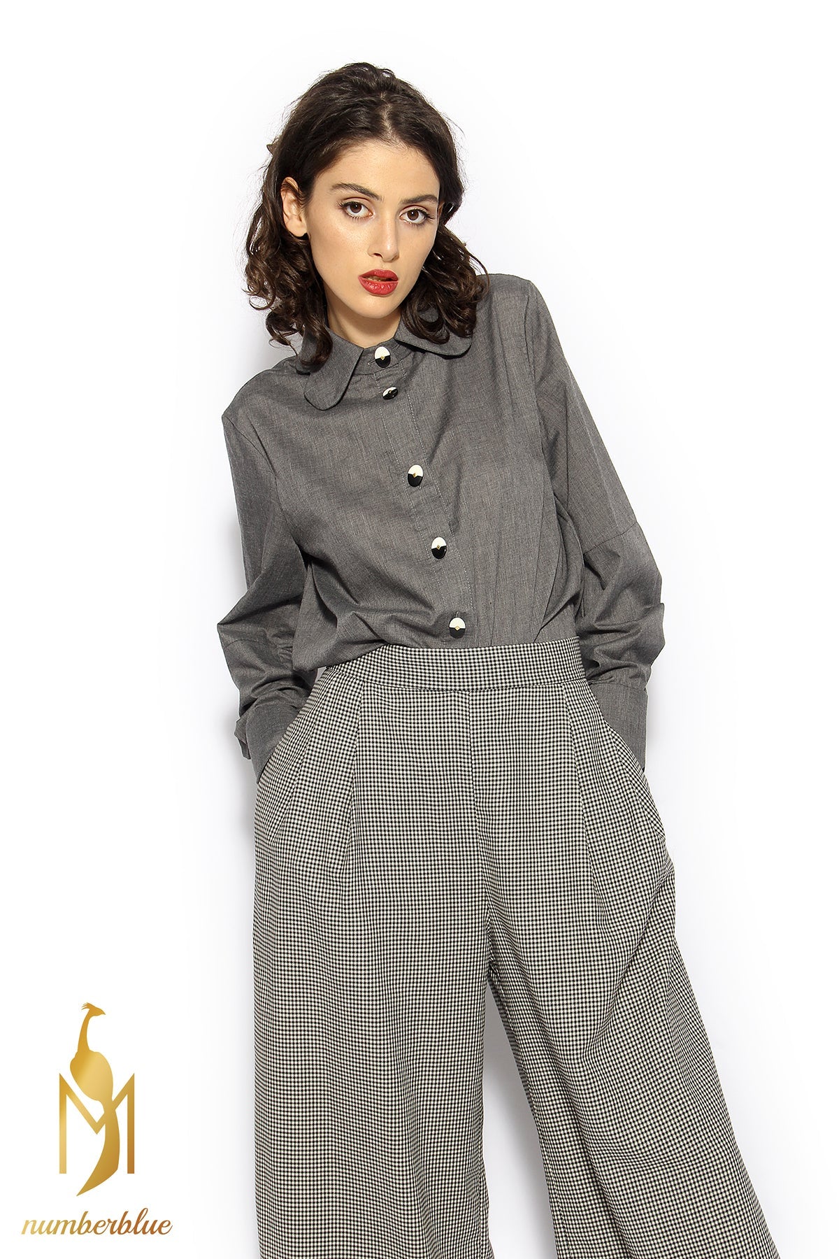 Graue Bluse
