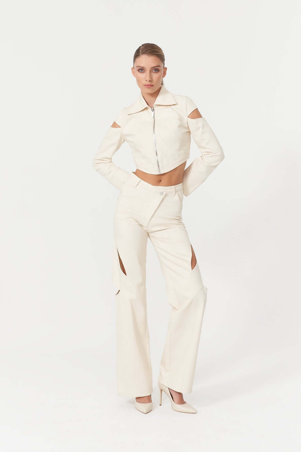 JENDUE Chaby Chic Cut-Out Denim Jeans - Unique & Stylish