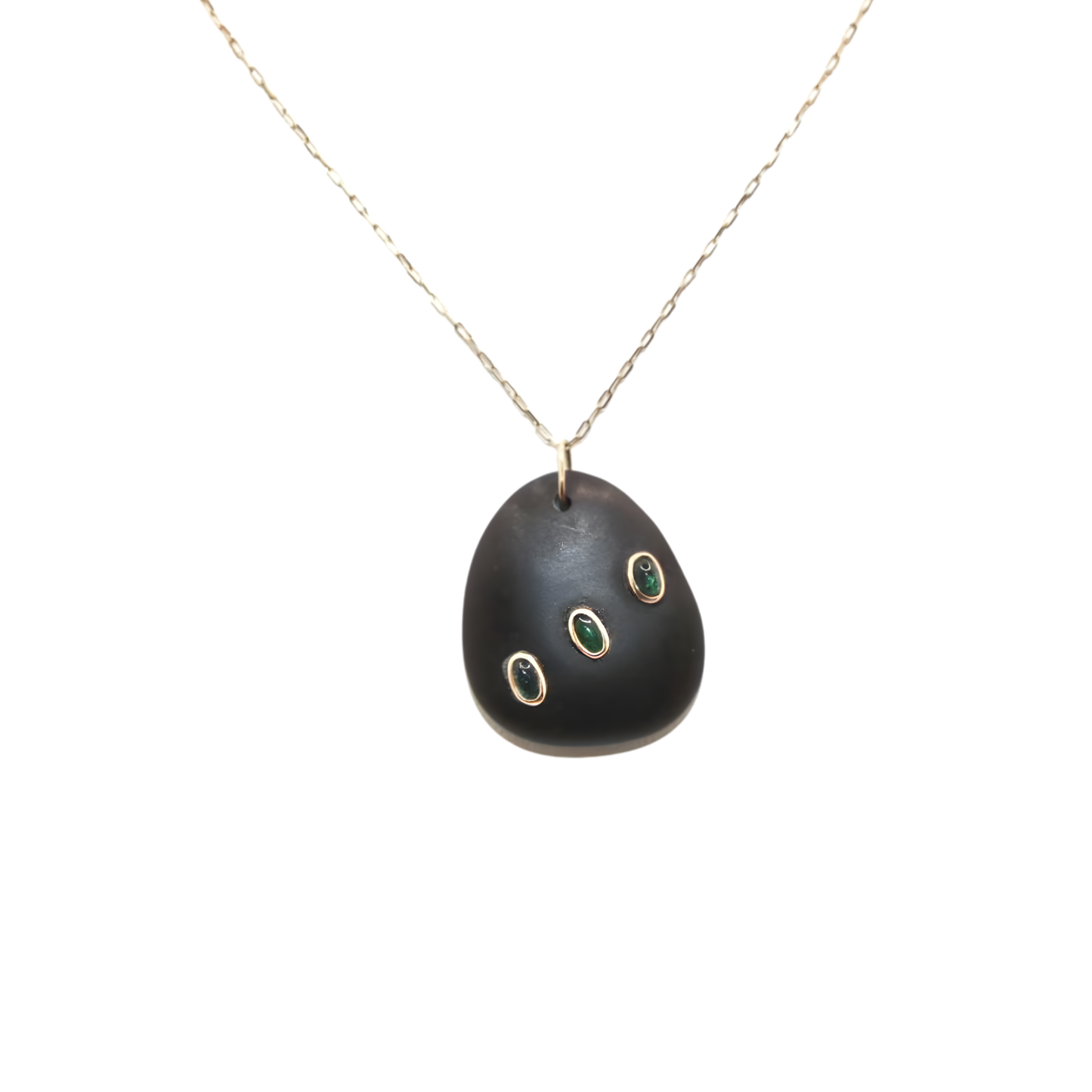 Noir Trigon Necklace