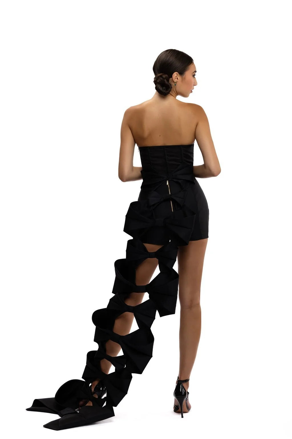 Cascading Silk Wool Bow Train