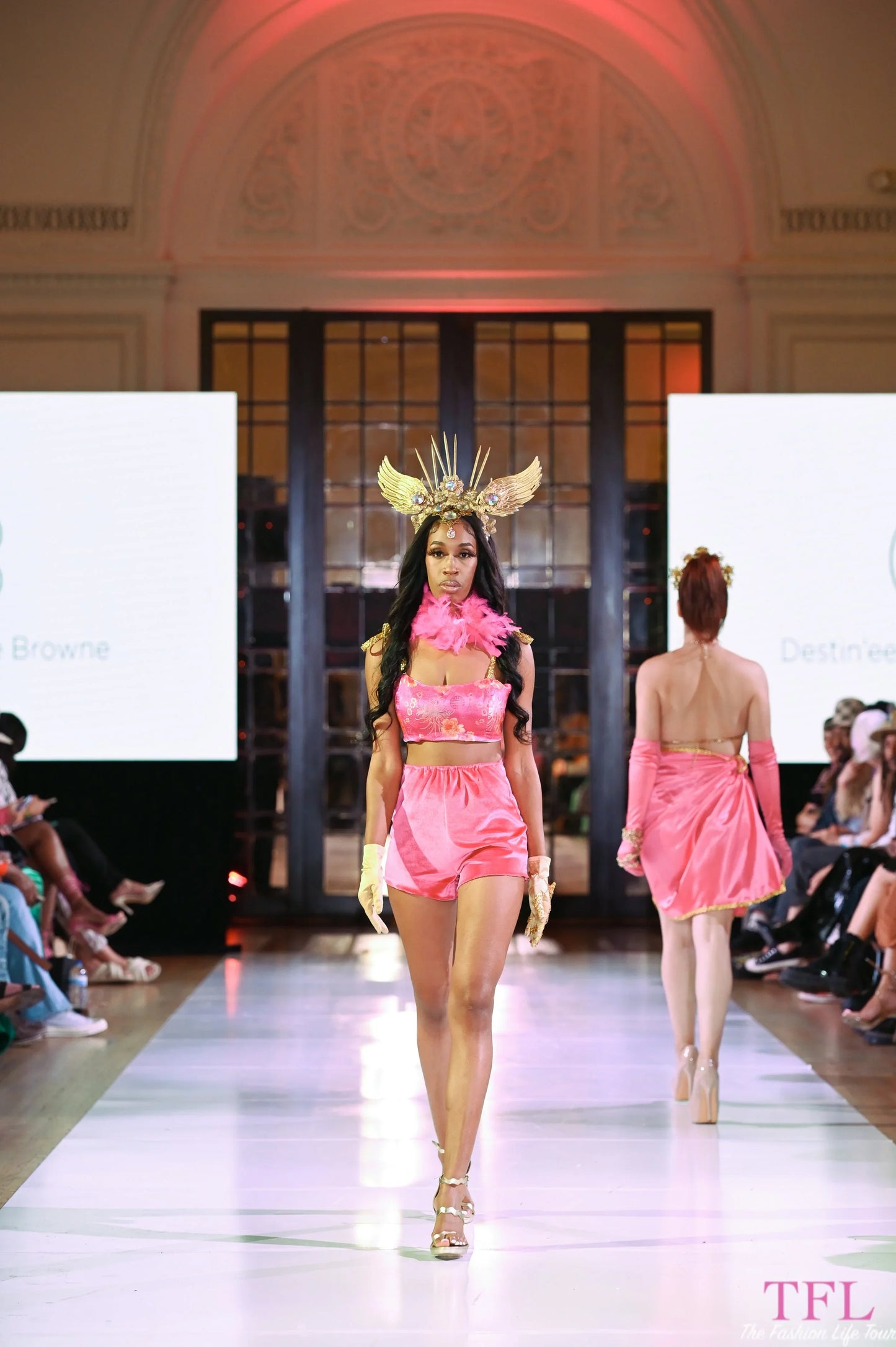 DNB’s Elle Couture Set