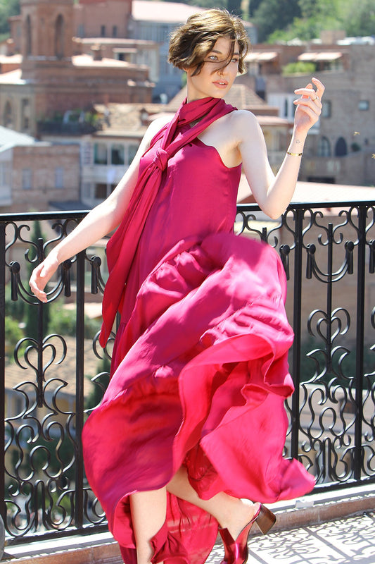 Langes Sommerkleid mit Schleife