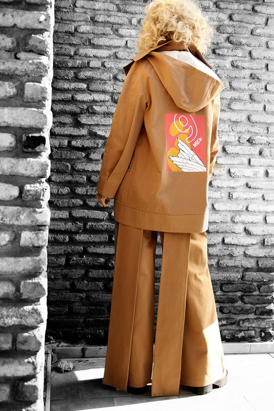 JACKET W/ HOODIE