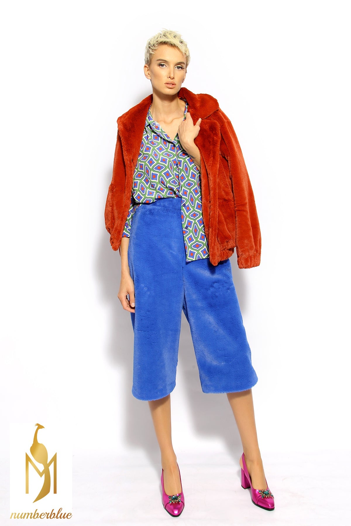 Kurze Jacke aus Kunstpelz