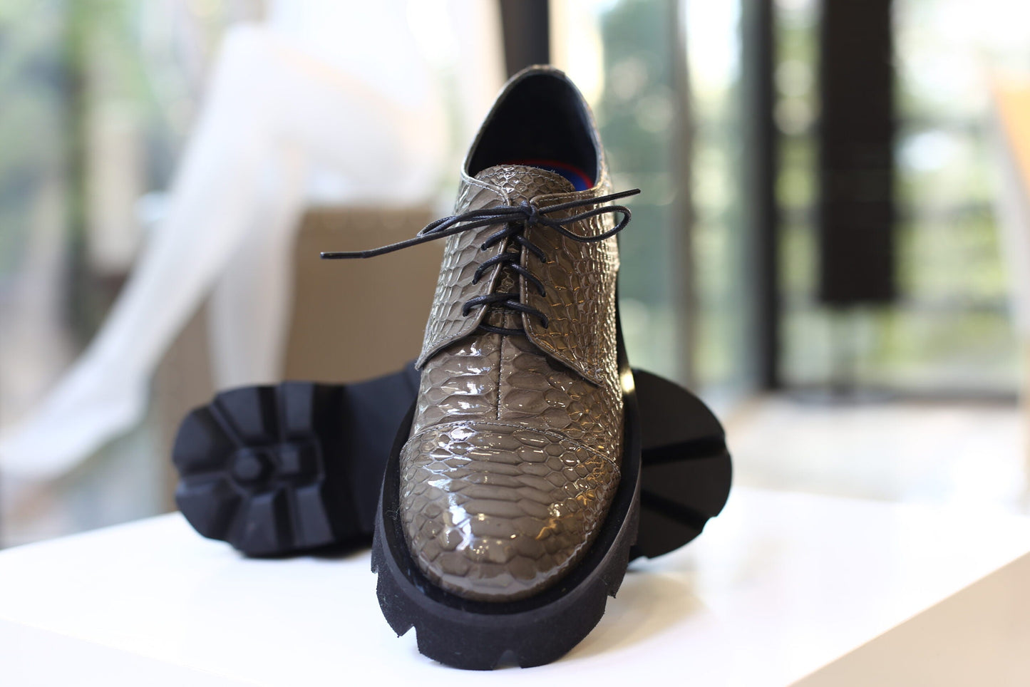 Handmade Derby Taupe