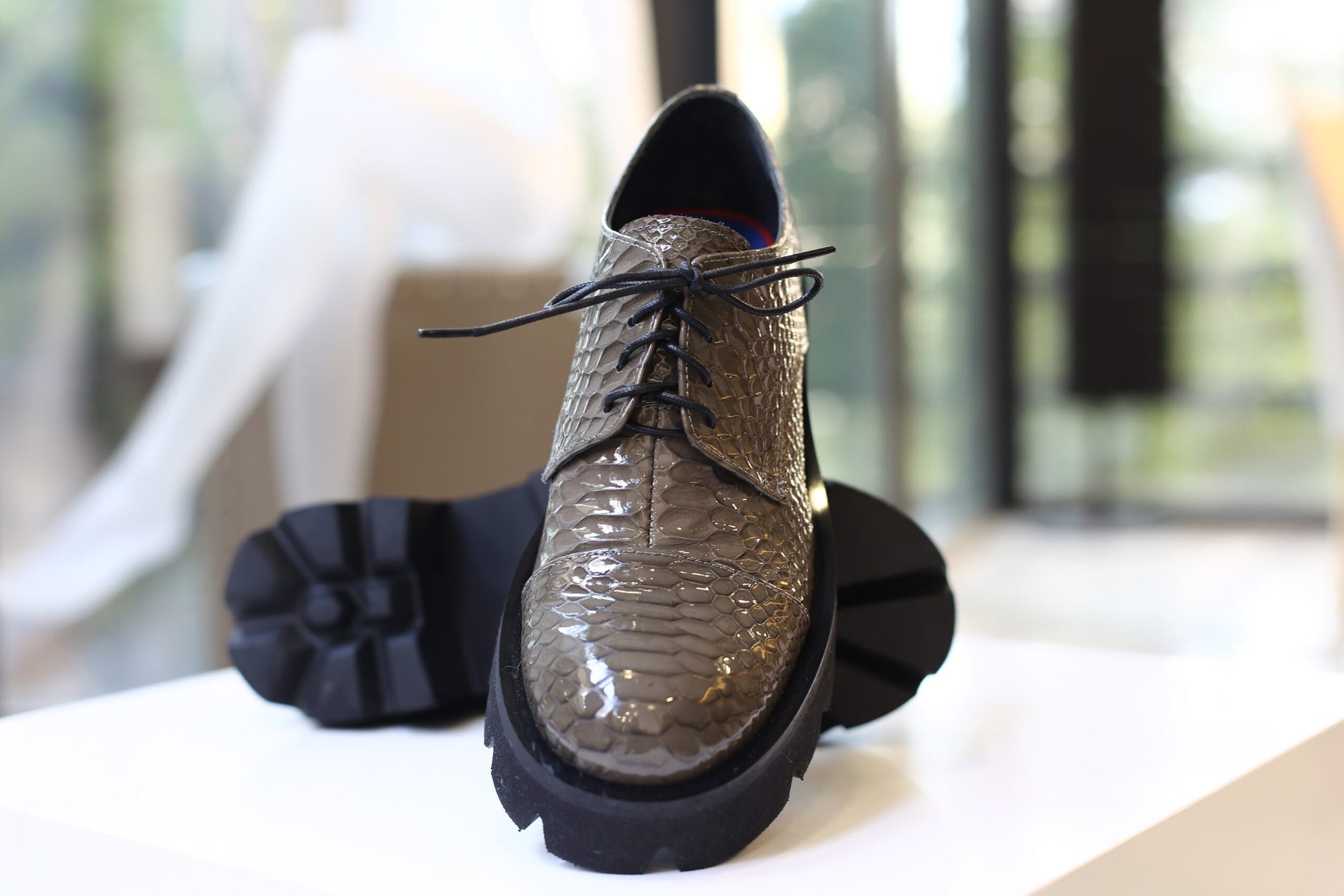 Handmade Derby Taupe