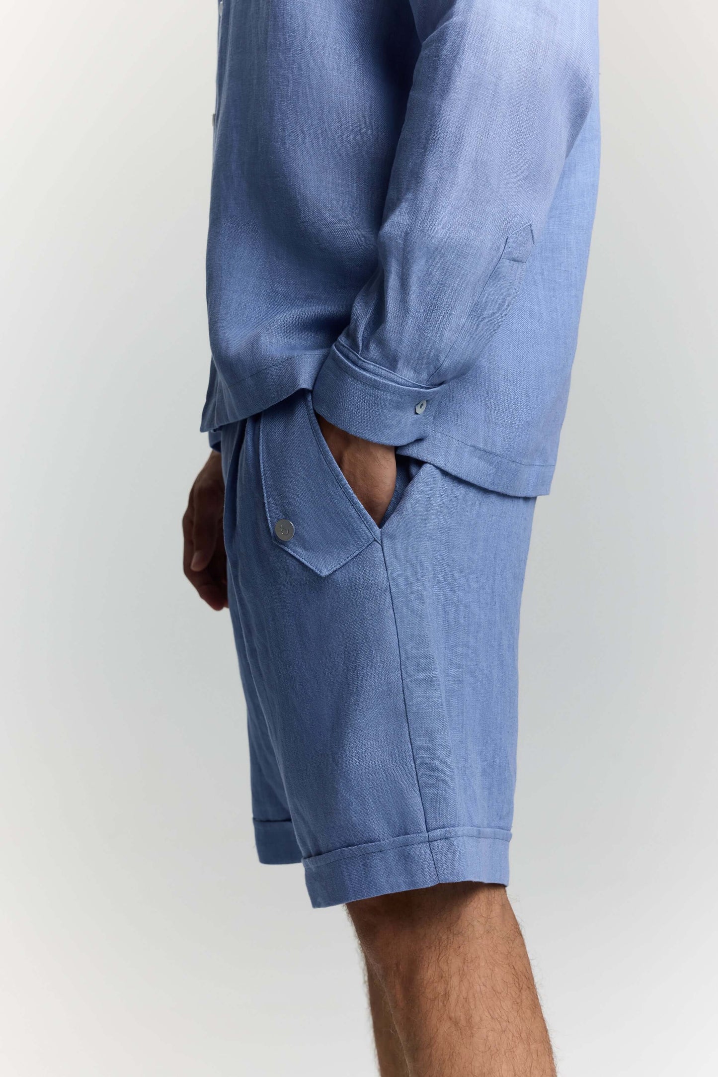 JENDUE Lucia Linen Shorts — High-Waisted
