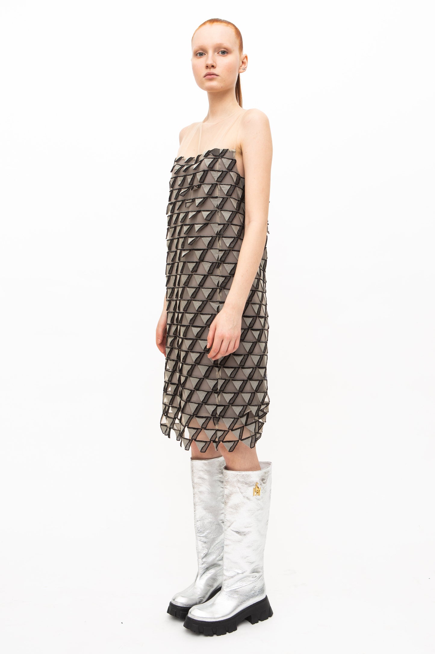 Dress Sleeveless Embroidery unique