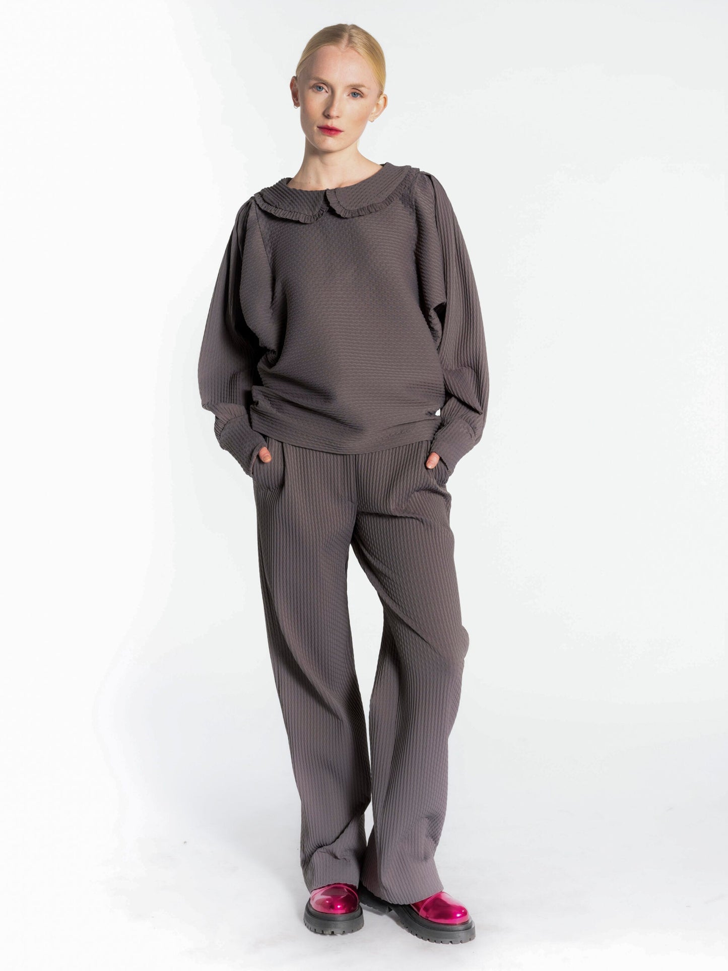 TOP GREY