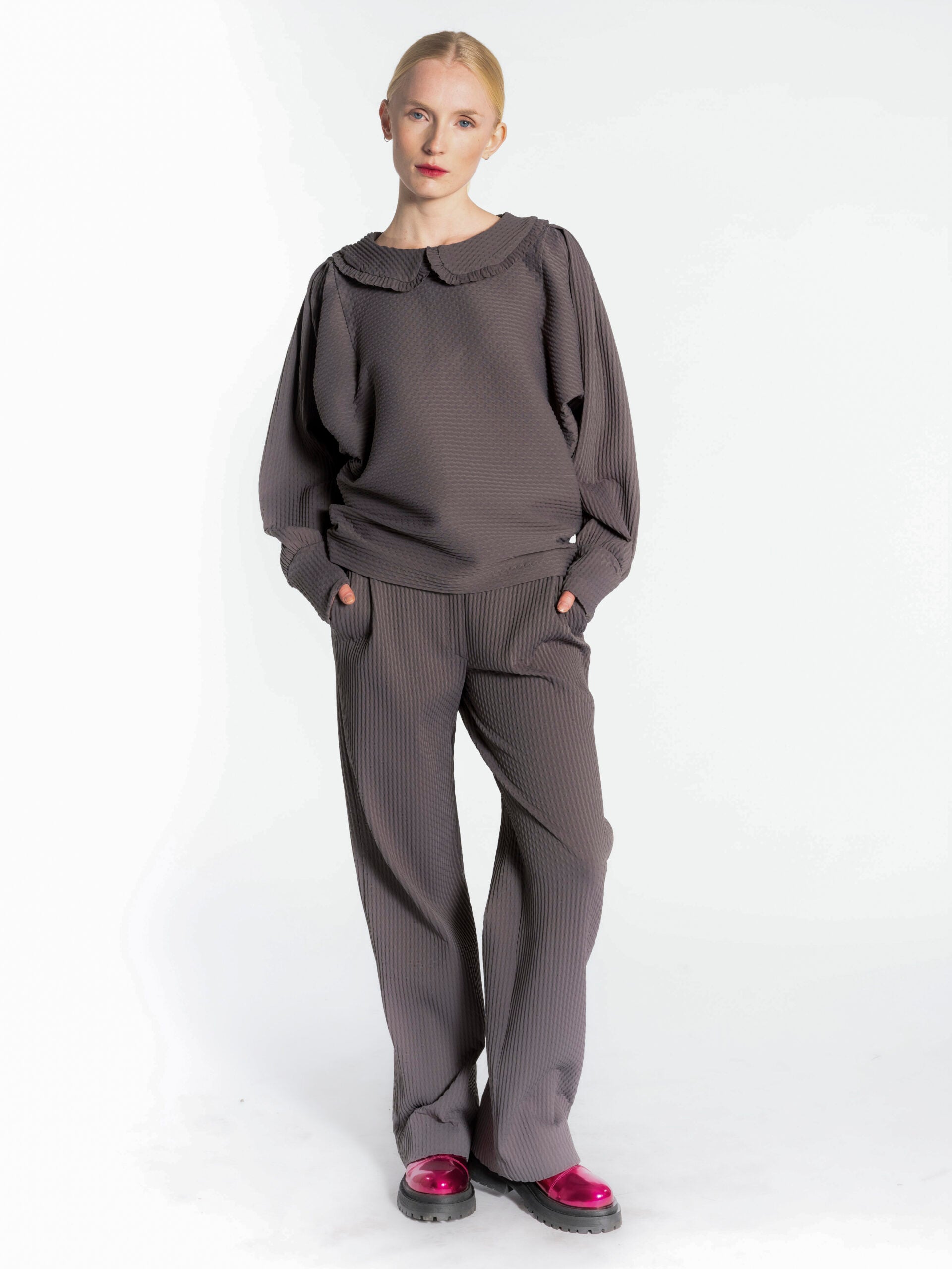 TOP GREY