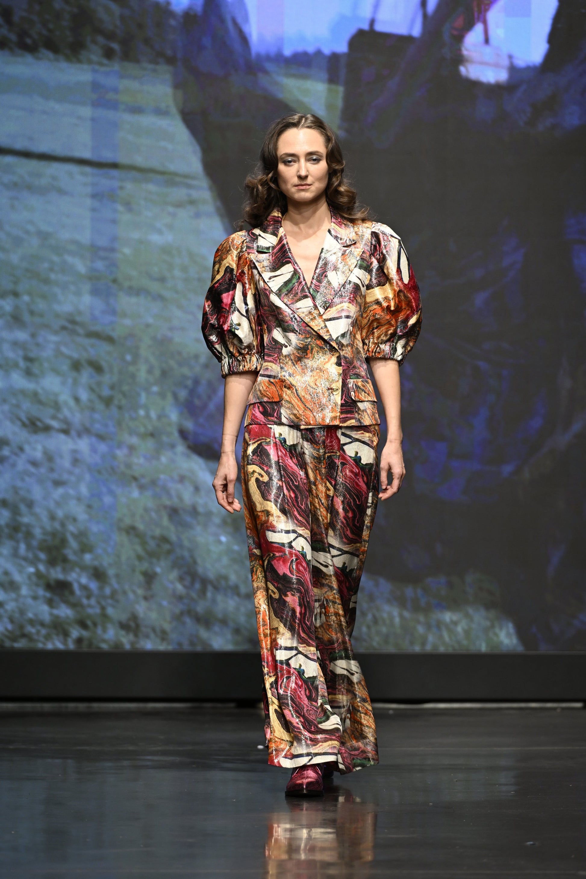 Suit Silk Runway Paris