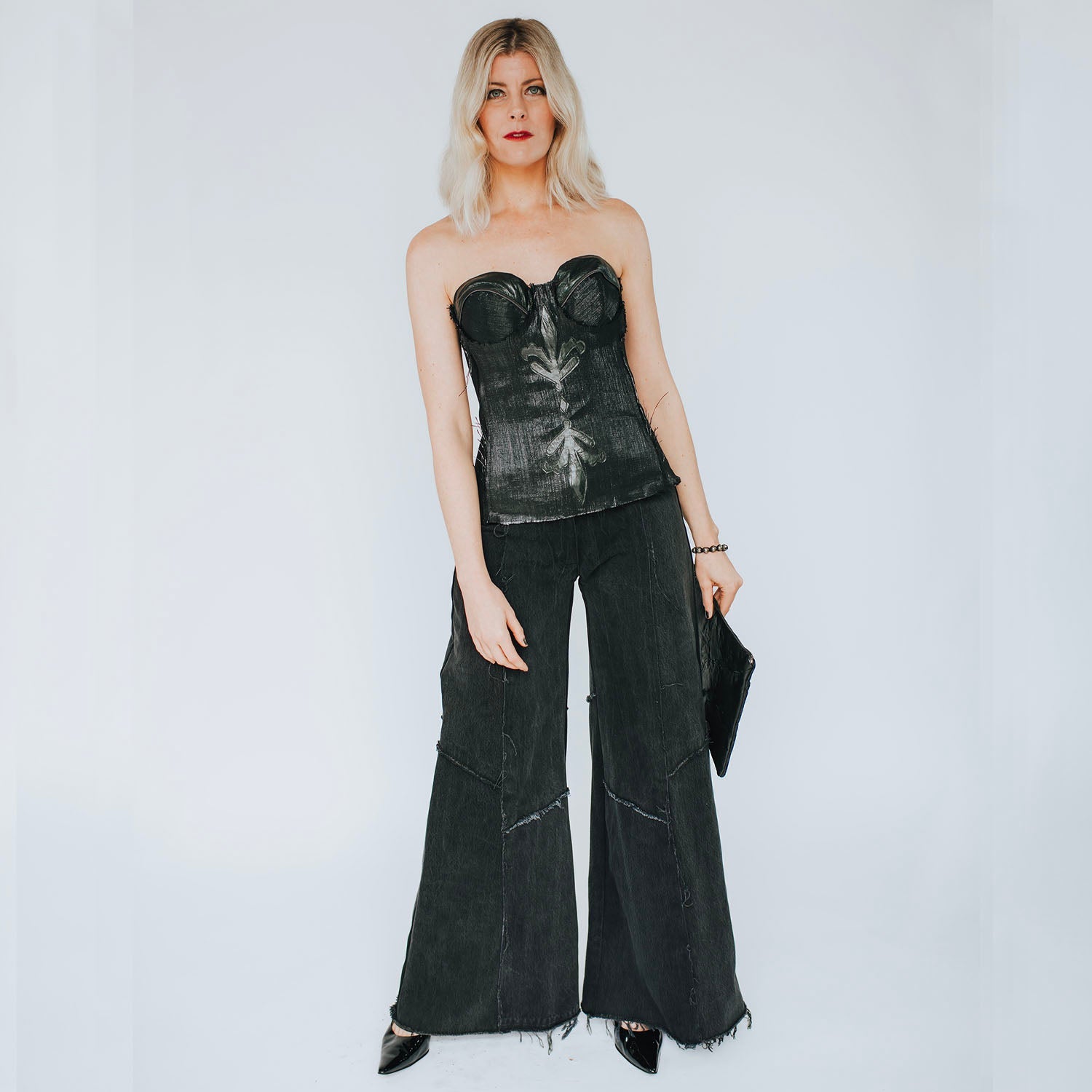 Alex Low Rise Wide Leg Jean-Black