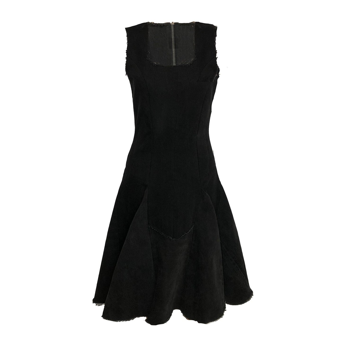 Lucy Dress- Classic Fit & Flare
