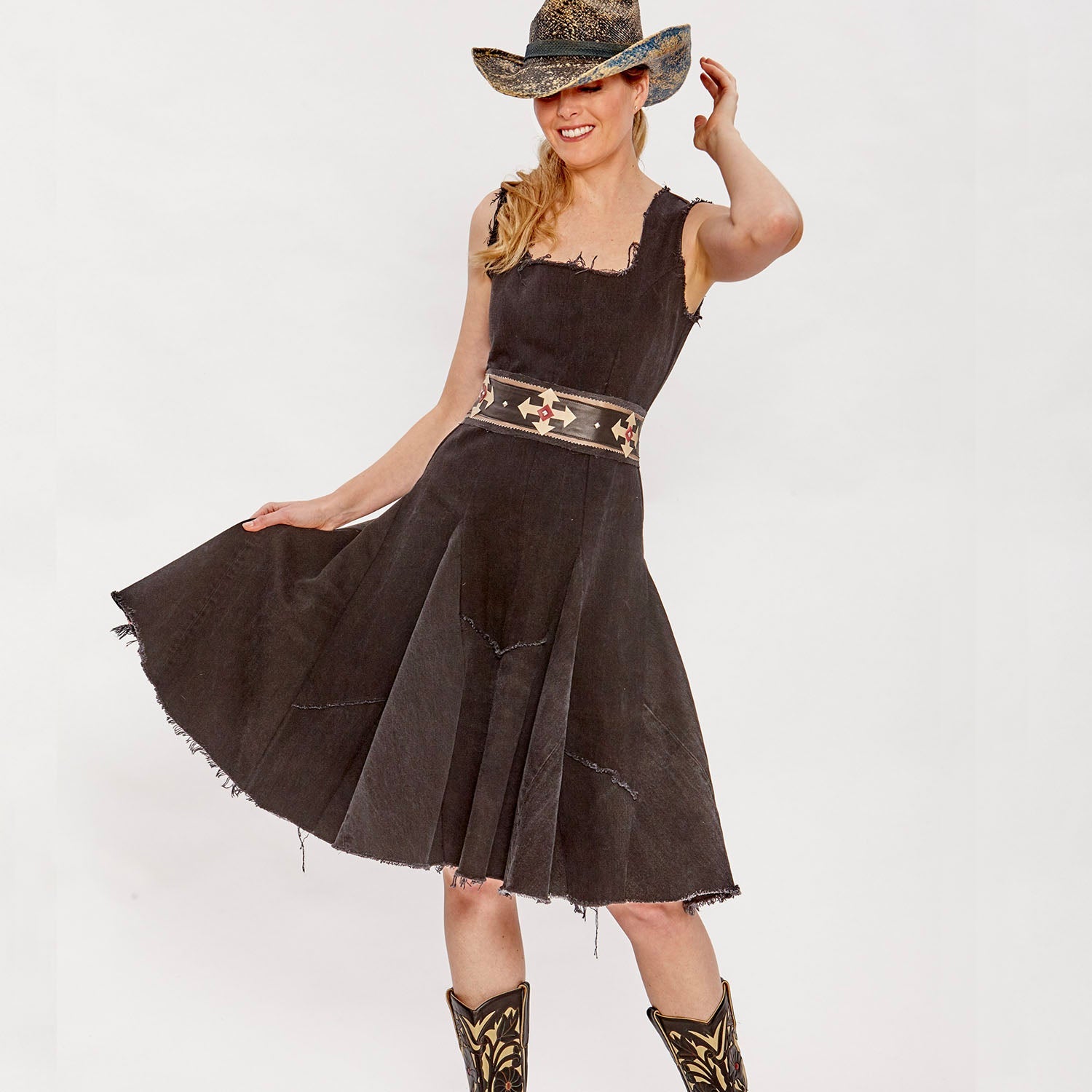Lucy Dress- Classic Fit & Flare